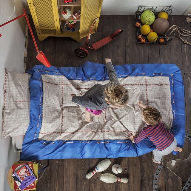 trampoline-set-bed