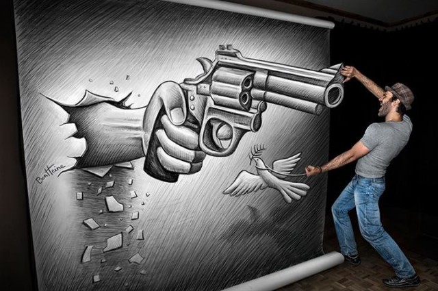 ben heine fotoaparat vs ceruzka 23