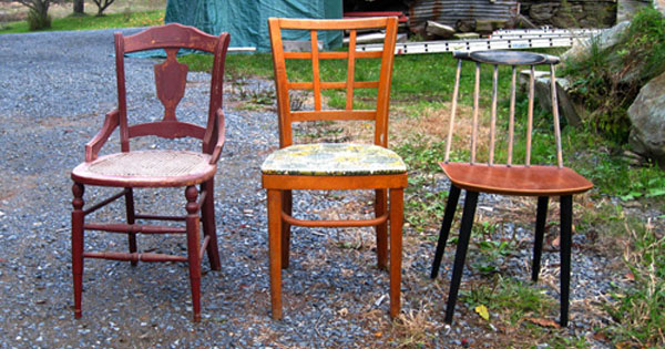 Nápady ako vyrobiť zo starých stoličiek lavičku | DIY návody