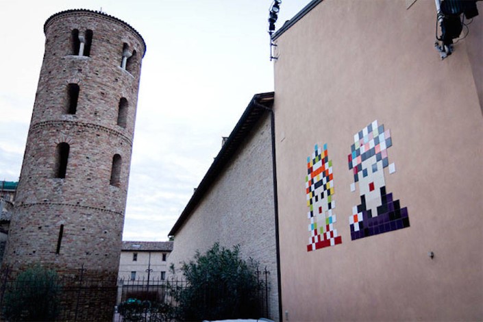 Invader 8 bitovy street art Ravenna 7