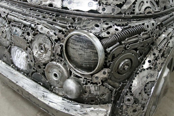 auta-z-kovoveho-odpadu-5