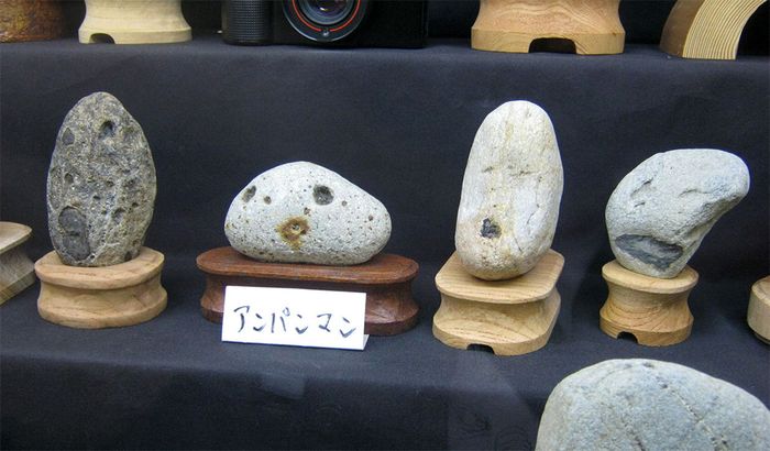 v-japonsku-maju-muzeum-s-kamenmi-s-ludskymi-tvarami-aj-celebrity-7