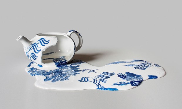 Livia Marin mení rozbitý porcelán tekutým efektom na umenie 10