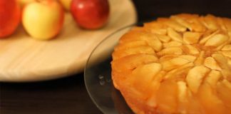 Obrátený jablkový koláč s karamelom ideálny pre každú príležitosť