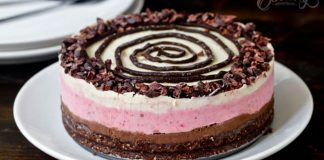 Zmrzlinová RAW torta s tromi druhmi krémov | Recept na nepečenú tortu