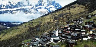 Švajčiarska dedinka Albinen zaplatí 60-tisíc eur, ak sa tam presťahujete