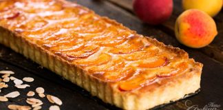 Marhuľový tart s mandľovou náplňou frangipane | Recept, ktorý si zamilujete!