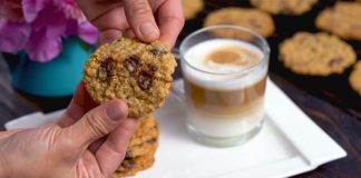 Ovsené cookies bez vajec | Recept na cookies z ovsených vločiek s čoko...